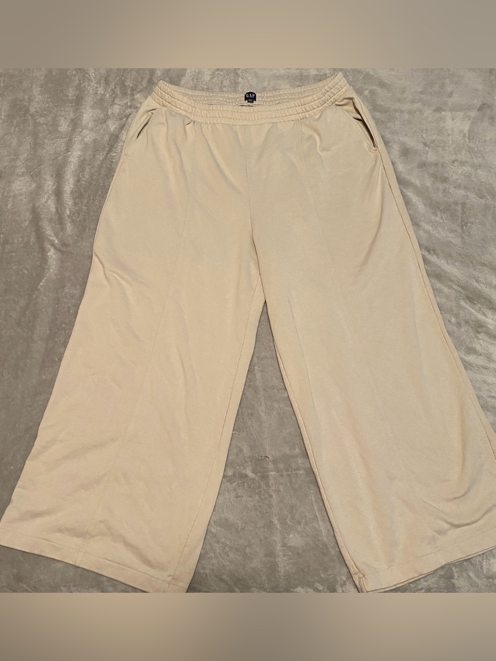 GAP Wide Leg Elastic Waist Cream Sweatpants